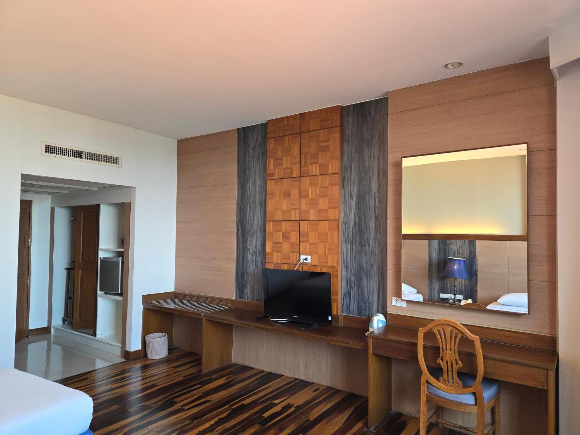 Chiang Mai Phucome Hotel Buitenkant foto